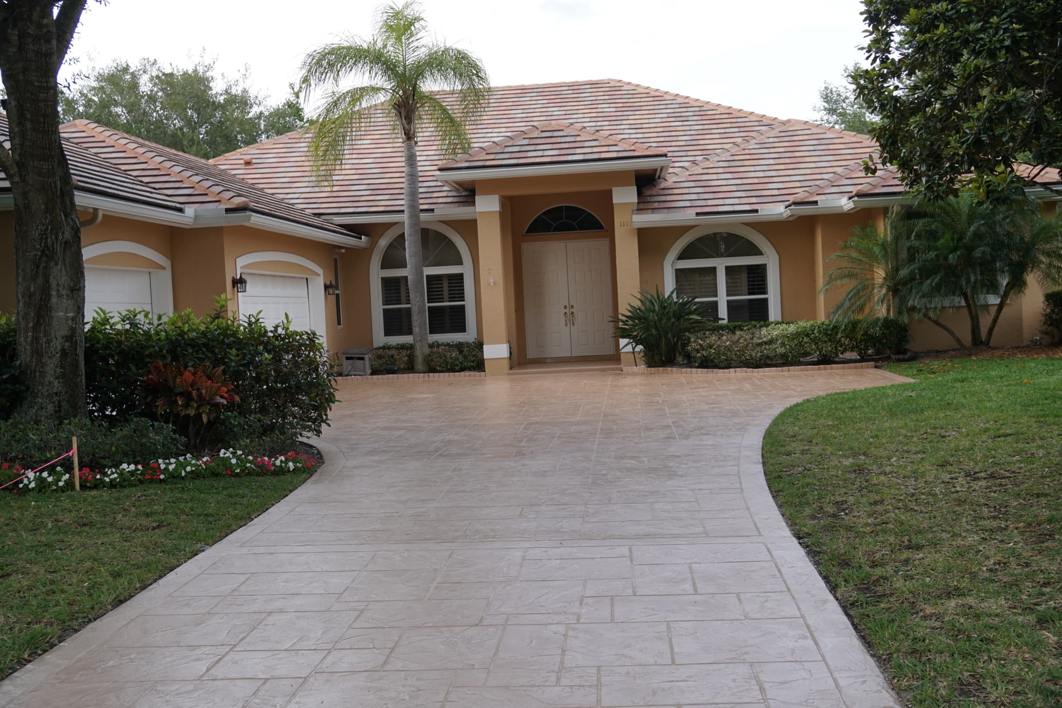 Elegant curved stamped driveway
